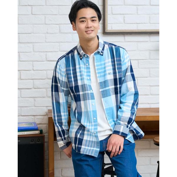 チェックシャツ