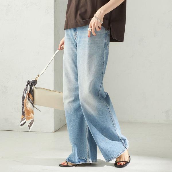 Levi’s: LOOSE BOOT