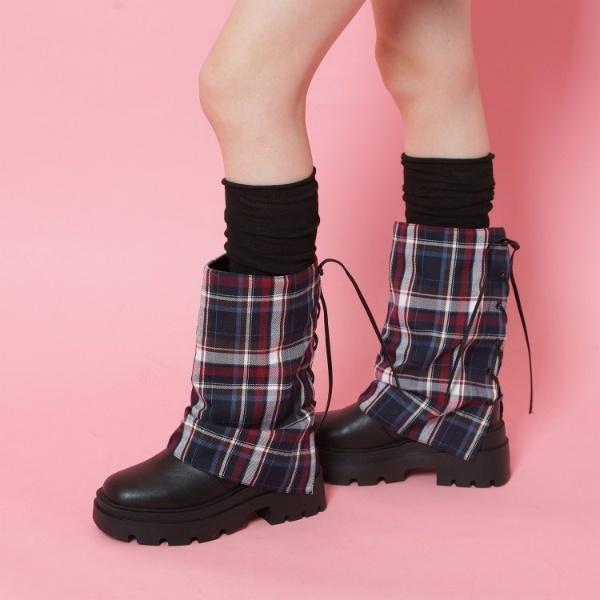 バックレースアップ×カバーブーツ