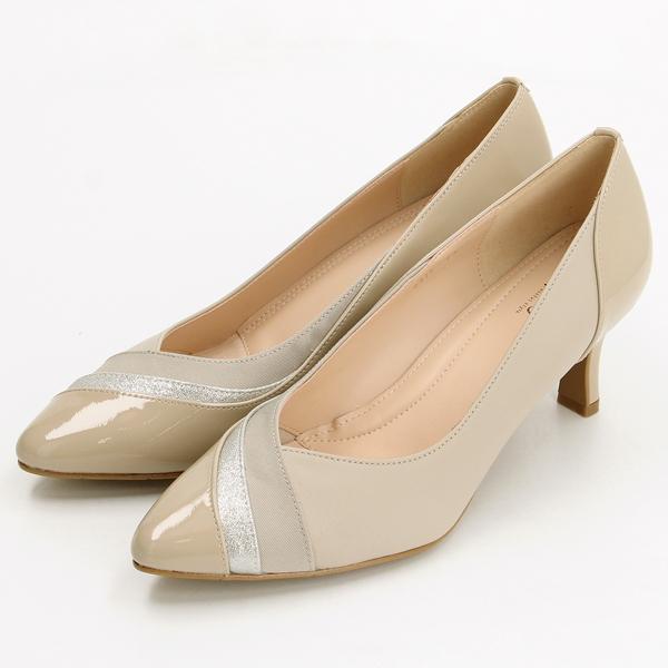 ポインテッドトゥ素材コンビパンプス