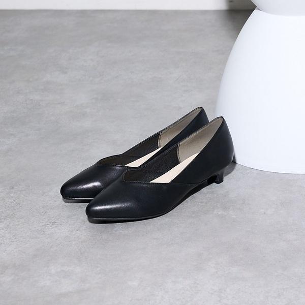 【販売店舗限定】Vカットパンプス