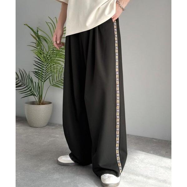 《JaVaジャバコラボ》サイドライン。裾ドロスト付き ジャカードブレード ツータックスラックス