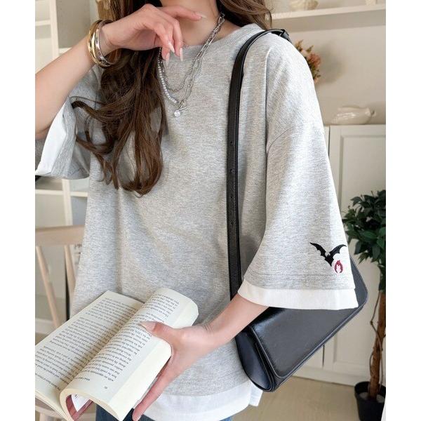 《JaVa ジャバコラボ》バックプリント×袖刺繍レイヤード風ドッキングTシャツ（オーバーサイズ）