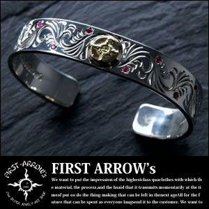 ファーストアロー K18付 平打12mmカラ草彫りバングル ファーストアロー K18付 平打12mmカラ草彫りバングル