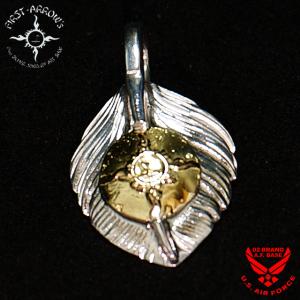 【廃盤品】FIRST ARROW's カラ草彫り平打ちタタキメタル　k18 レア FIRST ARROW's（ファーストアローズ） ポイント2倍!!ファースト