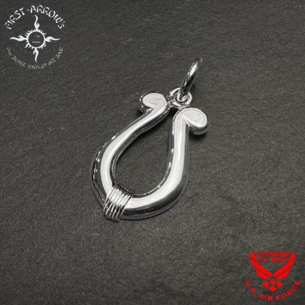 ポイント2倍!!ファーストアローズ Horseshoe Mサイズ ペンダントトップ FIRST AR...