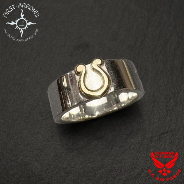 ポイント2倍!!ファーストアローズ K18Horseshoe付 平打ち8mm プレーンリング FIR...