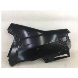 ベンツ Eクラス W212 左 リアフェンダー A2126300321
