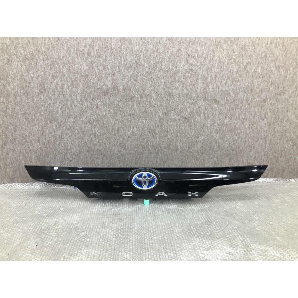 ノア 90 リアガーニッシュ 76801-V1010 76811-V1010 MZRA90W MZR...