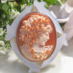 CAMEO（カメオ） 希少な薔薇の正面モチーフ Luciano Giannini作 シェル