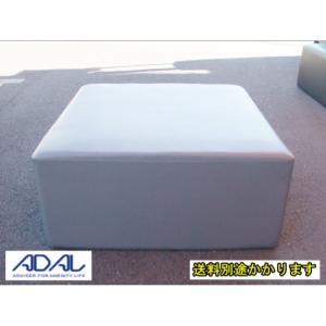 中古）（一部地域送料無料）ビニールレザーチェア 肘付 ブラック 役員 