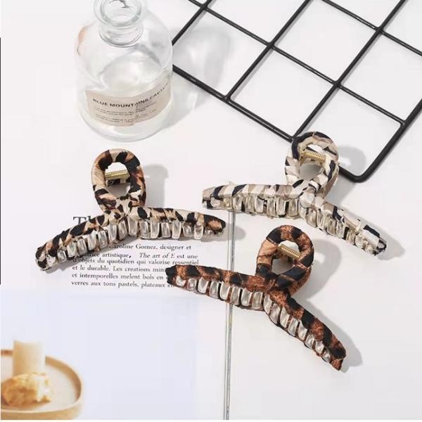 ヘアクリップ コンコルドクリップ 髪留め バレッタ 髪飾り ヘアクリップ　