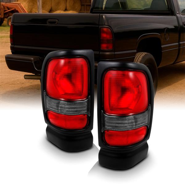 【並行輸入品】Dodge Ram 1500/2500/3500 ピックアップトラック レッドクリアテ...