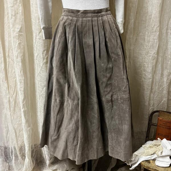 Euro Vintage(ヨーロッパヴィンテージ) Nuance_~50’s suede flare...