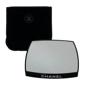【未使用品】CHANEL両面コンパクトミラー(ベ...の商品画像