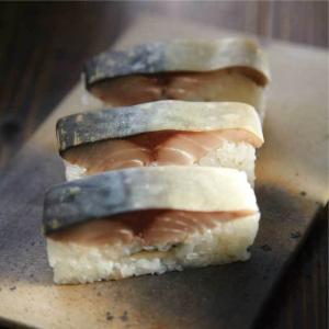 三太郎の極上鯖寿司　十切　