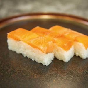 琵琶湖の宝石ビワマス・三太郎のビワマス寿司８切