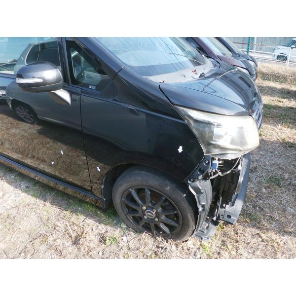 LA100S　ムーヴ　右フェンダー