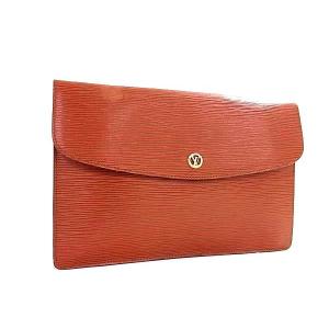 GUCCIセカンドバッグ GUCCI（グッチ） 新品同様 クラッチバッグ セカンドバッグ