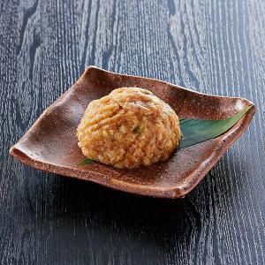 自家製鶏団子　もつ鍋の追加具材として人気の鶏団子。スープに合わせた自家製なので、相性は抜群です。｜400804