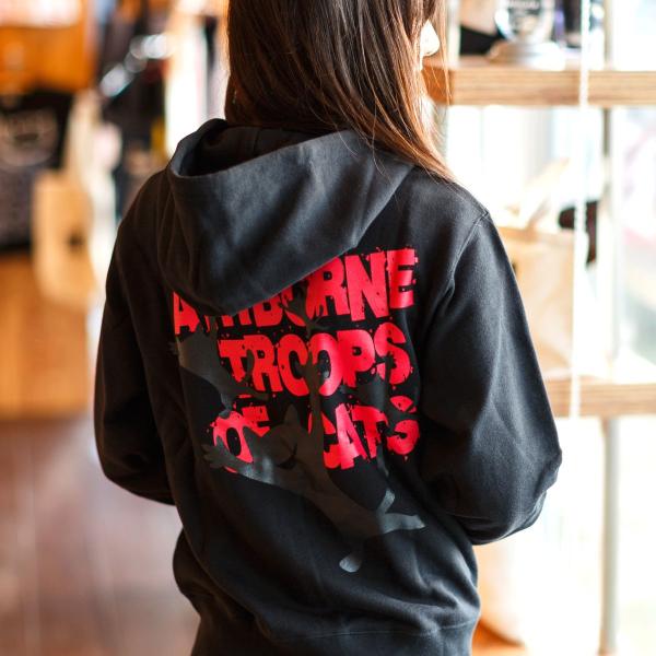 猫 おもしろ かわいい パーカー メンズ レディース AIRBORNE TROOPS ブラック ネコ...