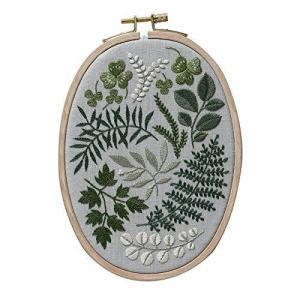 DMC （ディーエムシー） 樋口愉美子 刺繍キット (JPT21) SPRING/Green gardenの商品画像