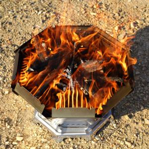 バッドボーンファイヤー 焚き火台 二次燃焼焚き...の詳細画像3