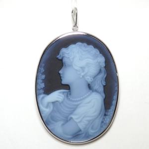 K18 カメオ　メノウ　ブルーカメオ　ブローチ　ネックレストップ K18メノウカメオブローチ＆ペンダントトップ 定価108000円 送料無料