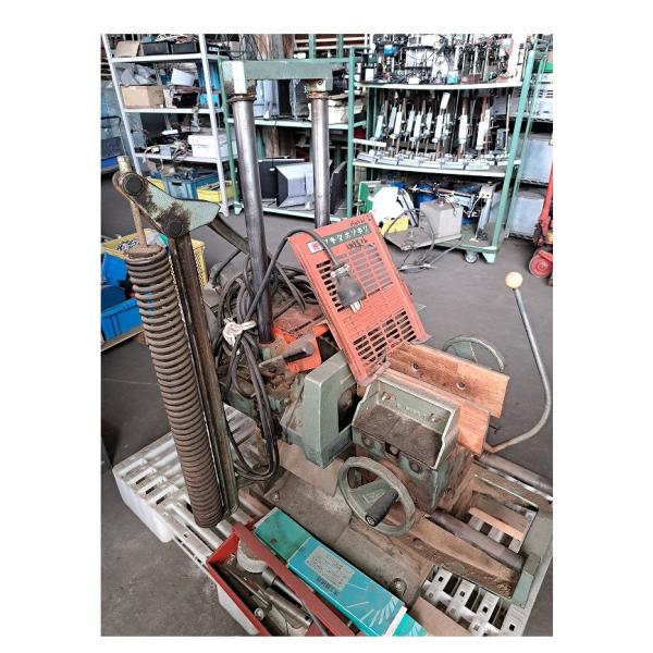 C2A【棚040216-7有】2.2kw ホゾトリ キリ取り マキタ 5501-3 木工