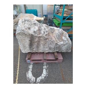 C2A【新長060519-1】大理石 結晶粒が固まった石英かも サイズ巾70×160高さ90cm 光で反射するタイプ 彫刻などに