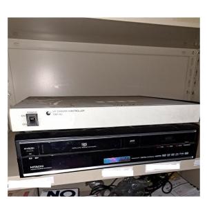 c3A【石061208-1有】日立 VHS DV-DH250VH