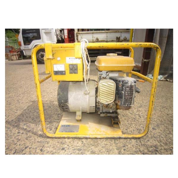 C2A【石29082311有】処分 エクセン 高周波発電機 HAG2.5F 3ツ口 故障品 エンジン...