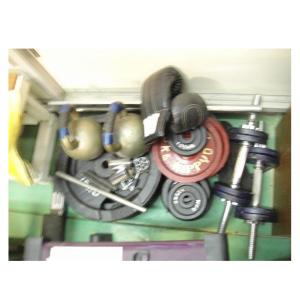 C2A【新長イイ田代021230-31有】トレーニング ボクシング ウェイトリフティング 他1式 処分 写真の小サイズサンドバックは付属しません