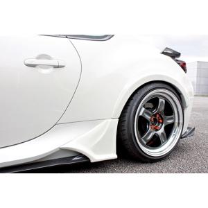 ガレージベリー Vary」GR86（ZN8）用+9mm ローフォルムフェンダー