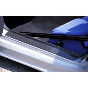 「ガレージベリー Vary」ロードスター（NA6CE/NA8C）用スカッフプレート（カーボン）