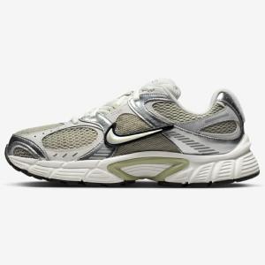 NIKE ナイキ ウィメンズ V5 RNR HQ7901-301 スニーカー レディース ジュニア 厚底 ランニングシューズ 軽量 軽い 通気性 運動靴 メッシュ グリーン 部活 レトロ