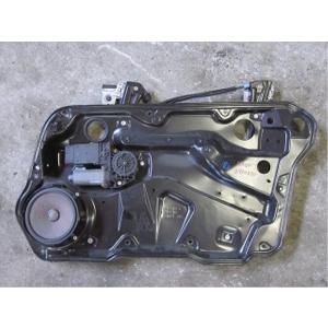 VW ゴルフ GF-1JAGN 右フロントレギュレーター・モーター  　管理番号G8971