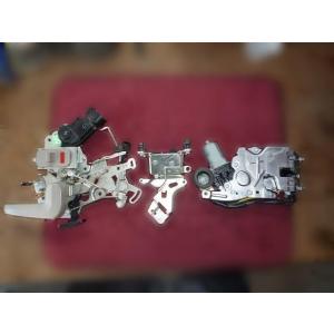 N-BOX N−BOX 6BA-JF3 右Fドアロック アクチュエータ NH883P 80018