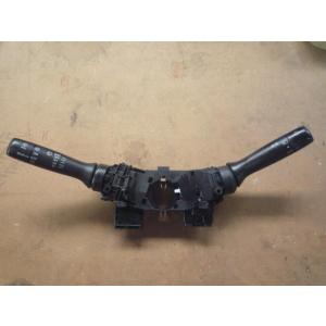 iQ DBA-KGJ10 ディマースイッチ 　純正品番84652-52190 管理番号U9648