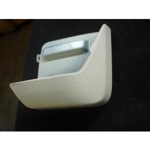 ミラ LE-L250V 右リアマッドガード  　カラー番号W09　ホワイト　管理番号X3072