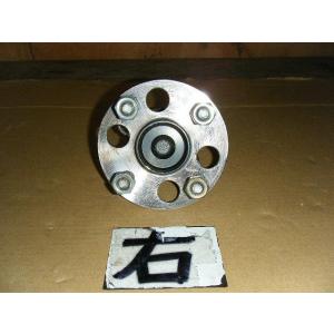 ヴィッツ DBA-KSP90 右リアハブ 　純正品番89544-52040 管理番号Y1325
