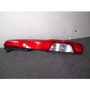 中古品☆プリウスα左右テールランプ☆前期用ZVW 40W/ZVW41W トヨタ（TOYOTA） 【中古】 プリウスα 40 ZVW40W/ZVW41W 前期 右