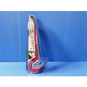 ダイハツ 純正 ロッキー 《 A200S 》 左テールランプ P61100-23002119