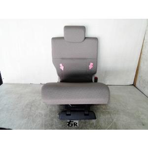 タント DBA-LA600S 右リアシート 　純正品番71075-B2G11-E1 管理番号AC89...