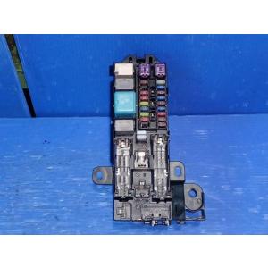 ミラ DBA-L275S ヒューズボックス 　ジャンクションブロック　室内側　純正品番89221-B...