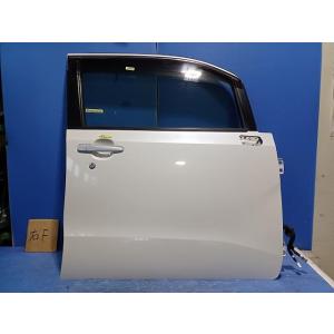ムーヴ DBA-LA150S 右フロントドア 　カラー番号W24　パールホワイトIII　純正品番67...