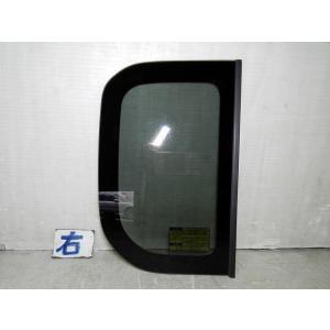 タント DBA-LA600S 右クォーターガラス 　純正品番62711-B2200 管理番号AC72...