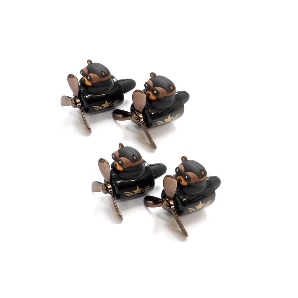 車の芳香剤 くま 熊 飛行機 4個セット 日本発送 消臭 クリップ エアコン取付 回転するプロペラ ...