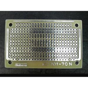タカス電子 IC用ユニバーサル基板 デジタルパターン 45mm×72mm IC-701-70N