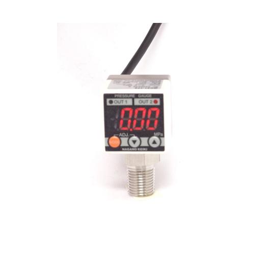 小形デジタル圧力計 アナログ出力1〜5V DC -0.1〜2MPa 長野計器 GC31-174 (6...